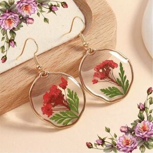 Dried Flowers and Green Leaf‎ Asymmetrical Shape Fashion Earrings